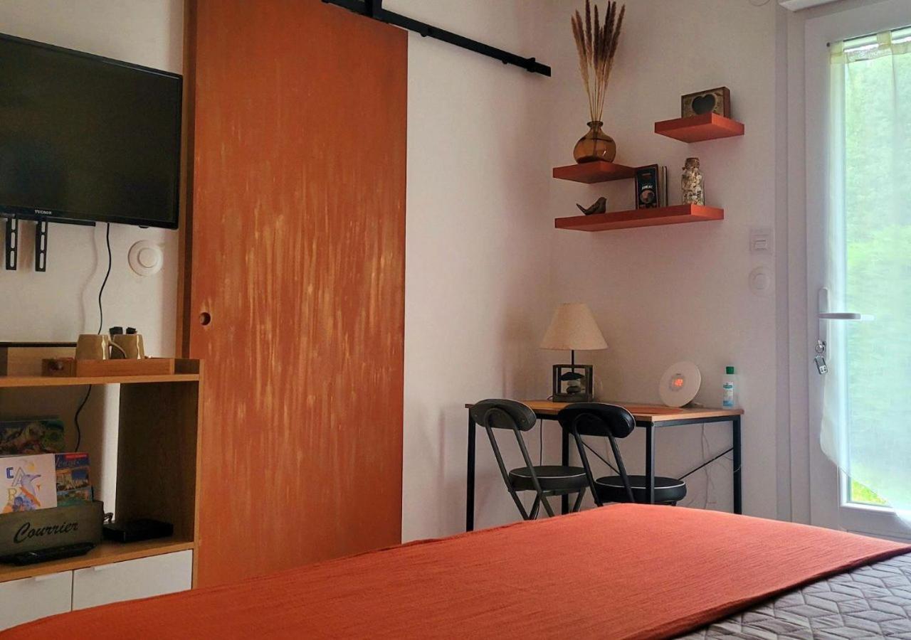 Vivre Benaise Chambre D'Hotes Chaunac Szoba fotó